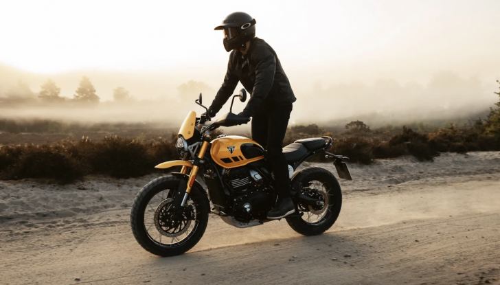 Triumph scrambler 400 XC, lo stile retro incontra l’anima off-road - Foto 4 di 17