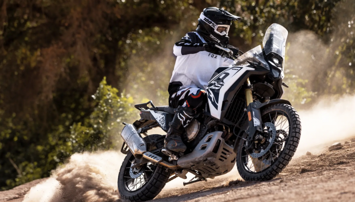 Voge Valico 800 DSX Rally: la nuova crossover cinese da fuoristrada a 8.290 euro - Foto 3 di 7