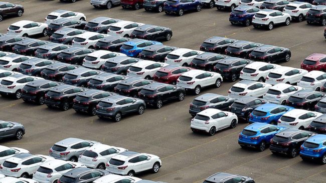 Mercato auto ottobre: i costruttori frenano, i concessionari salvano gli automobilisti (e il mercato)