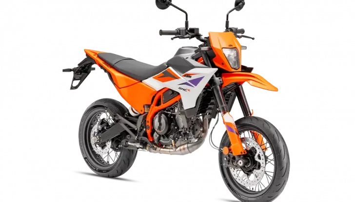 Ktm 390 Adventure R, Enduro R e Smc R 2025: divertimento su ogni terreno - Foto 6 di 8