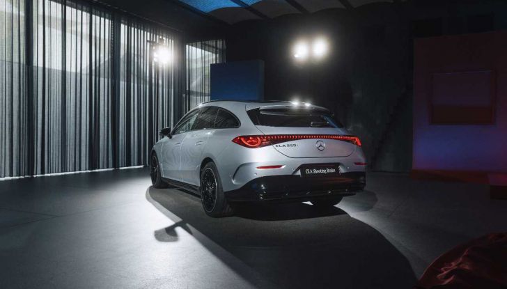 Mercedes-Benz CLA Shooting Brake 2025: la prima station wagon full-electric della Stella - Foto 4 di 22