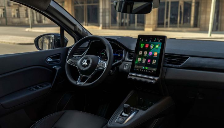 Mitsubishi Grandis: debutta il nuovo SUV ibrido compatto - Foto 5 di 6