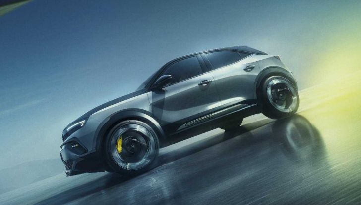 Opel Mokka GSE 2025: 280 CV, 200 km/h e design sportivo ispirato al rally - Foto 2 di 9