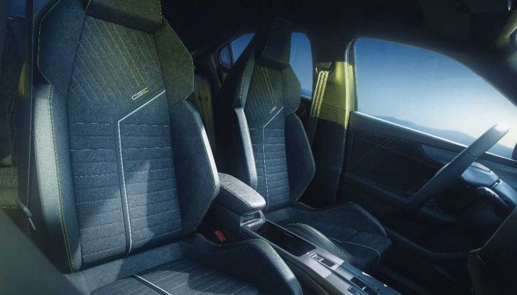 Opel Mokka GSE 2025: 280 CV, 200 km/h e design sportivo ispirato al rally - Foto 8 di 9