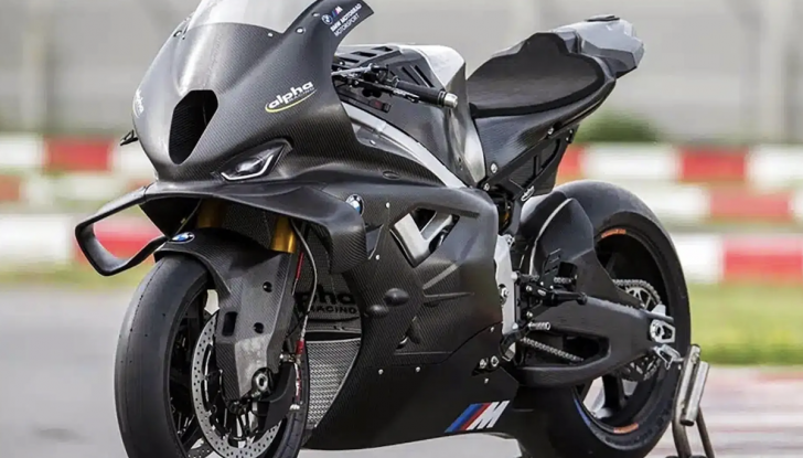 BMW M 1000 RR RC-SBK-M: 250 CV da pista pura, come quella di Razgatlıoglu - Foto 4 di 4