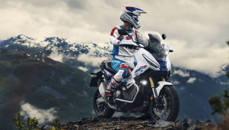 Honda X-ADV 2026: nuovo look, più comfort e materiali sostenibili - Foto 2 di 13