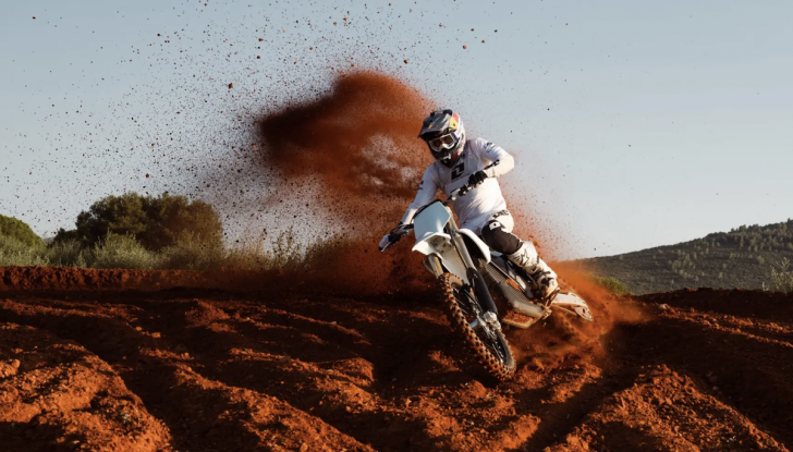 Varg MX 1.2, la cross elettrica che sfida le 450 a benzina - Foto 5 di 9