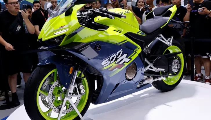 Zxjc 500 RR, la sportiva cinese a quattro cilindri conquista il mercato interno - Foto 2 di 6