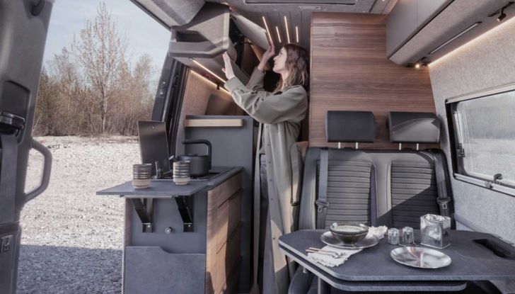 Adria Supertwin 4×4 2025: camper per tutte le stagioni su base Mercedes Sprinter - Foto 4 di 10