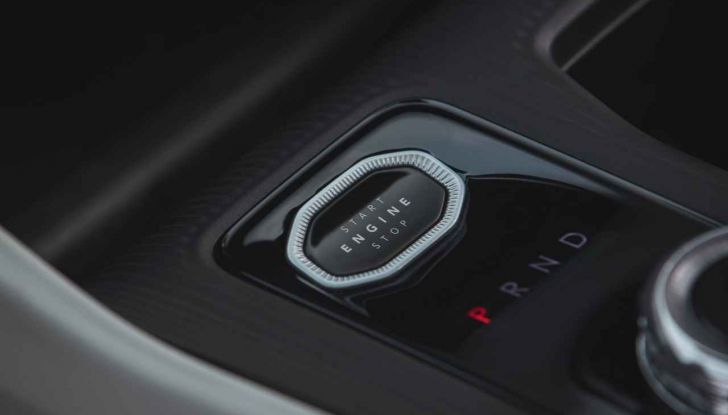 Jeep Cherokee 2026: nuova generazione ibrida, esclusiva per il mercato USA - Foto 18 di 30