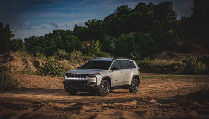 Jeep Cherokee 2026: nuova generazione ibrida, esclusiva per il mercato USA - Foto 19 di 30