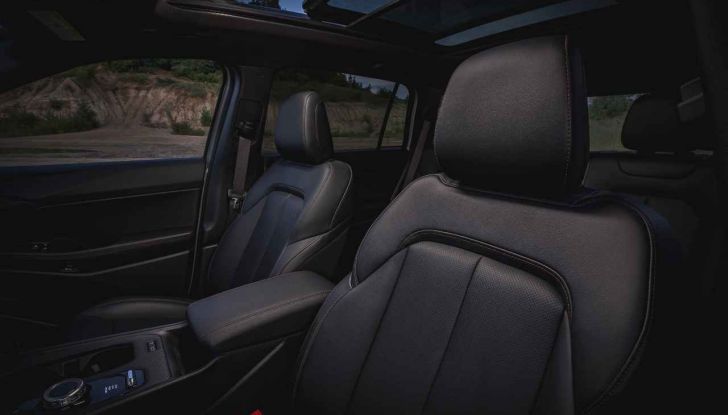 Jeep Cherokee 2026: nuova generazione ibrida, esclusiva per il mercato USA - Foto 27 di 30