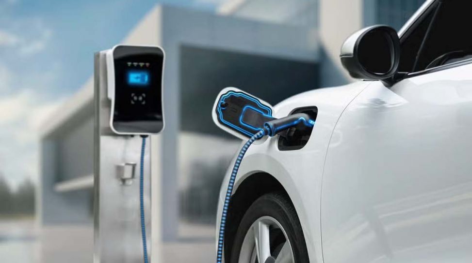 Svalutazione auto elettriche: quanto valore perdono davvero dopo 5 anni