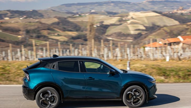 Alfa Romeo Junior MY26: debutta la nuova gamma con versioni e pacchetti inediti - Foto 7 di 7