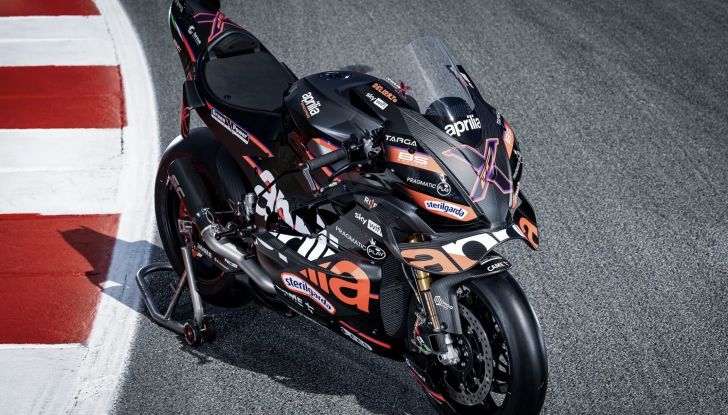Aprilia RSV4 X-GP, la superbike da sogno in soli 30 esemplari - Foto 3 di 8