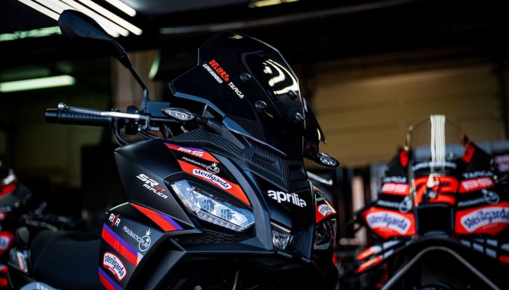 Aprilia SR GT Replica 2025: stile MotoGP per lo scooter urban adventure - Foto 7 di 7