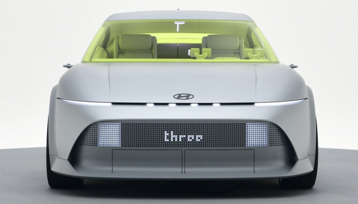 Hyundai Three, la concept che diventa realtà: nel 2026 l’elettrica sarà di serie - Foto 1 di 10