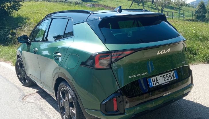 Nuovo Kia Sportage 2025 test drive, motori e prezzi - Foto 14 di 17