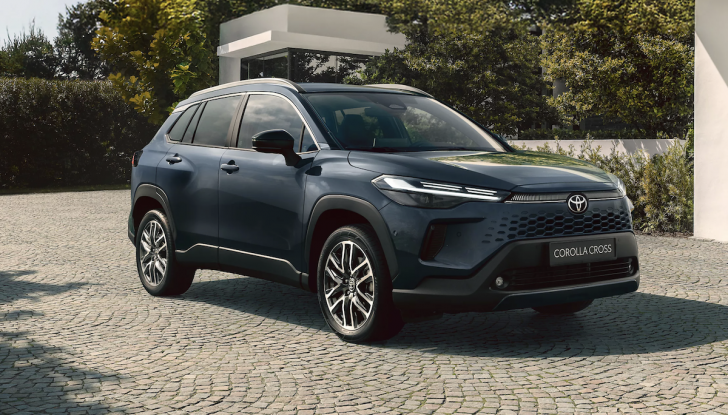 Toyota Corolla Cross, interni rinnovati con più comfort e tecnologia - Foto 11 di 11