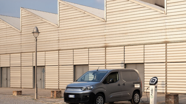 Fiat Doblò compie 25 anni: debutta la Special Anniversary Edition