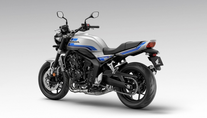 Honda CB1000F 2026, debutta la naked rétro con motore Fireblade - Foto 3 di 8