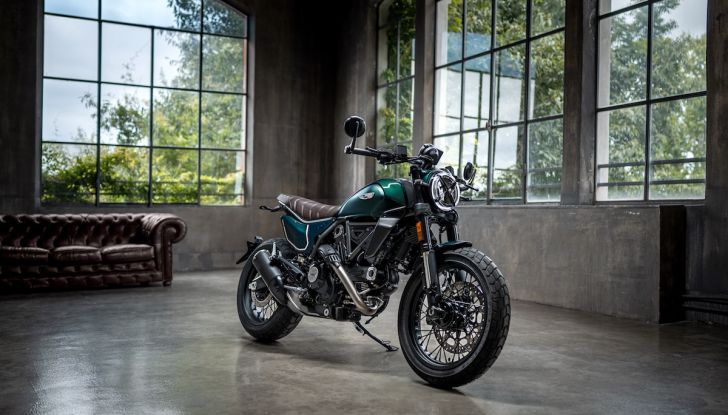Nuova livrea Emerald Green per Nightshift, l’icona post-heritage della famiglia Scrambler - Foto 6 di 6