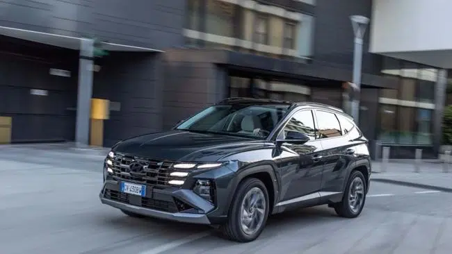 Hyundai Tucson 2026: evoluzione del SUV con motori aggiornati e maggiore efficienza
