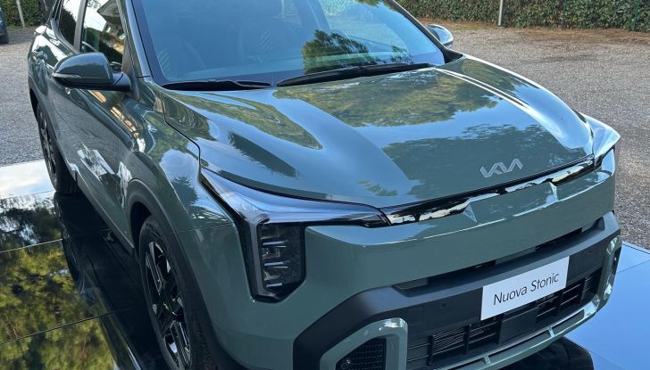 Kia Stonic 2026 prova su strada, motori e prezzi - Foto 2 di 13