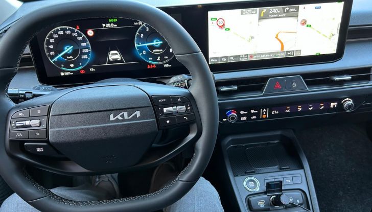 Kia Stonic 2026 prova su strada, motori e prezzi - Foto 5 di 13