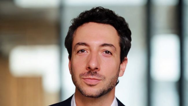 Nuova guida per la mobilità: cosa cambia per gli automobilisti con Air-Connected Mobility e Fit2You Broker