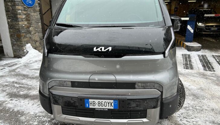 Kia PV5, prova su strada del nuovo van elettrico - Foto 14 di 14