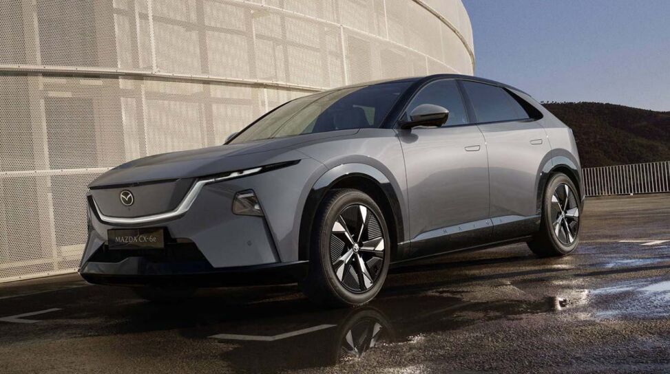 Mazda CX-6e 2026: la nuova elettrica disponibile con Power Bonus fino a 3.250 euro