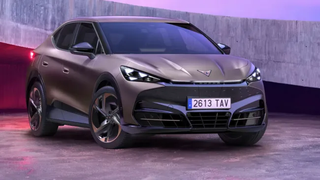 Nuova Cupra Tavascan: l'elettrica si evolve tra tecnologia e accessibilità