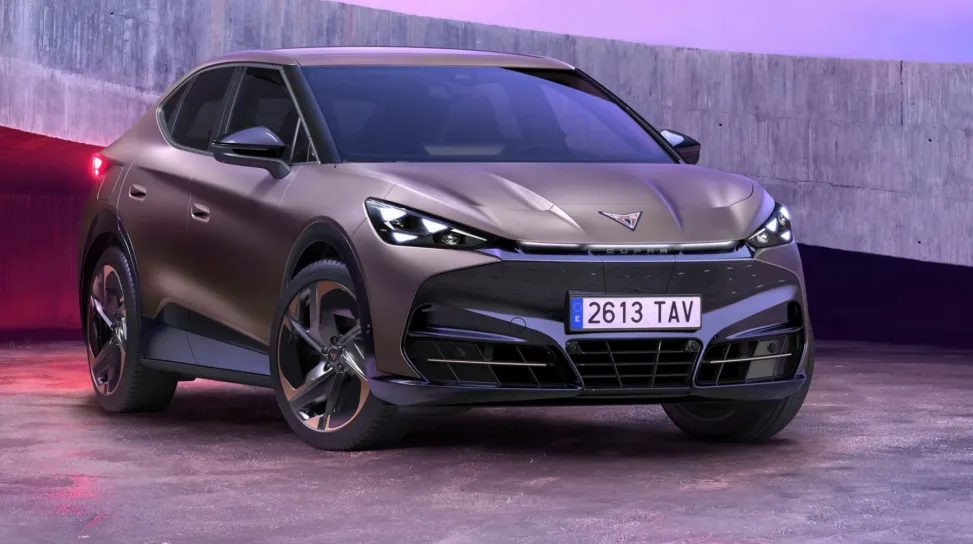 Nuova Cupra Tavascan: l'elettrica si evolve tra tecnologia e accessibilità