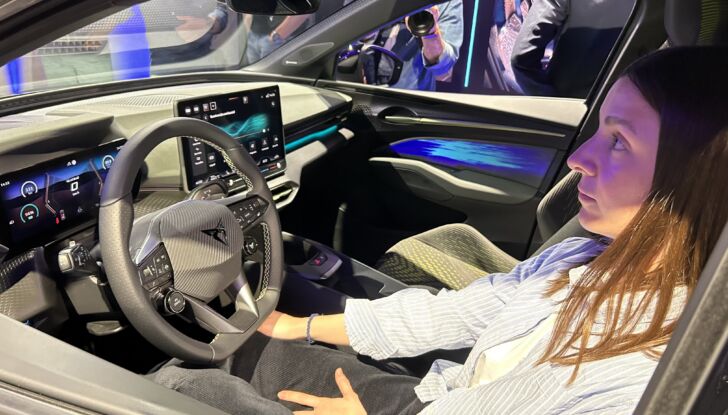 Nuova Cupra Raval dati tecnici, design e prezzo - Foto 5 di 19