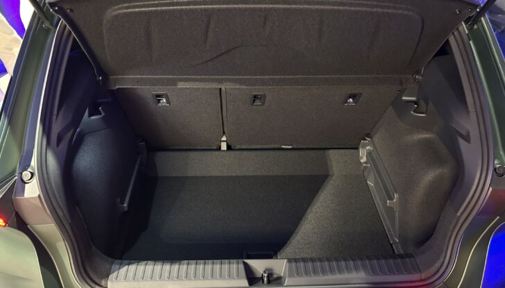 Nuova Cupra Raval dati tecnici, design e prezzo - Foto 10 di 19