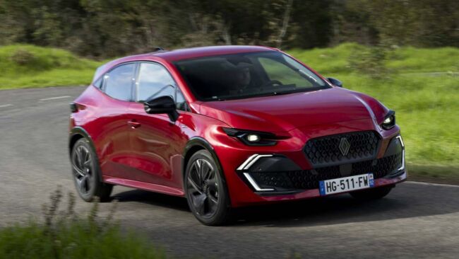 Renault Clio nuova motorizzazione Eco-G 120 CV EDC: alimentazione GPL e 1.450 km di autonomia