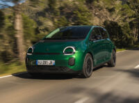 Renault Twingo E-Tech Electric 2026 arriva in Italia: porte aperte e prezzi per il lancio