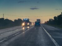 Viaggi lunghi in estate: l’importanza delle pause e le ore giuste per mettersi alla guida