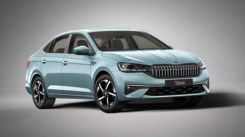 Skoda Slavia 2026: arriva il restyling, con nuovo cambio automatico e più tecnologia