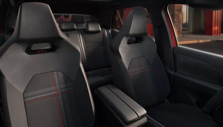 Volkswagen ID.3 GTI: trazione posteriore, 326 CV e oltre 600 km di autonomia - Foto 4 di 7