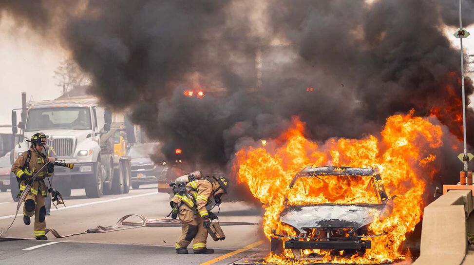 Auto elettriche e rischio incendio: il confronto con benzina e diesel