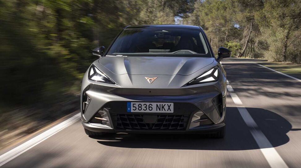 Cupra Raval 2026: nuova versione Edge da 27.000 euro e autonomia fino a 328 km