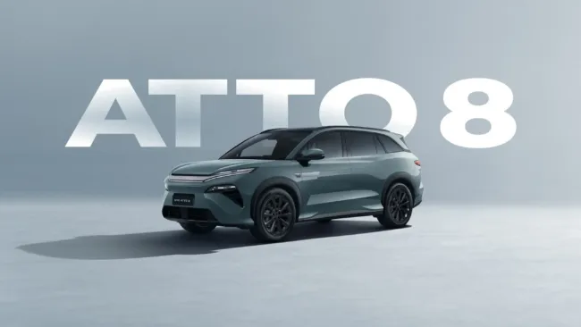 BYD Atto 8: Il nuovo SUV a 7 posti con ricarica ultra-fast in 5 minuti